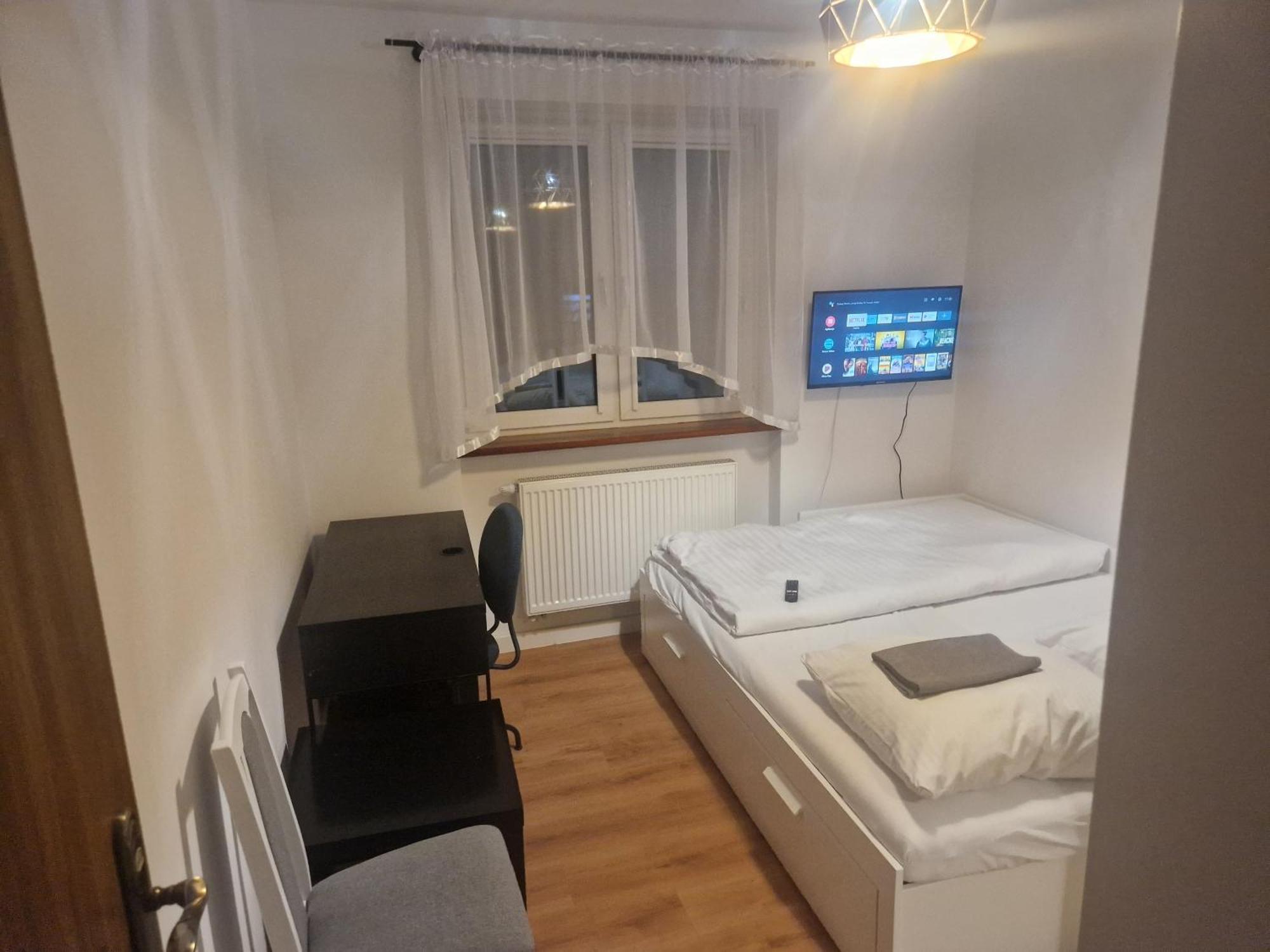 Budomas Budget Wroclaw-szymanow Freeparking Smarttv Privat overnatting Wrocław
